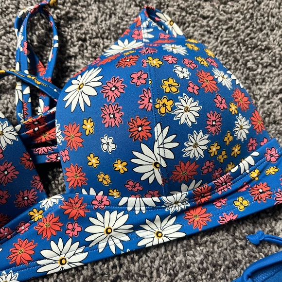 New Adore Me Nadzia Contour Two Piece Bikini Set | Blue Floral Size L - Picture 2 of 7